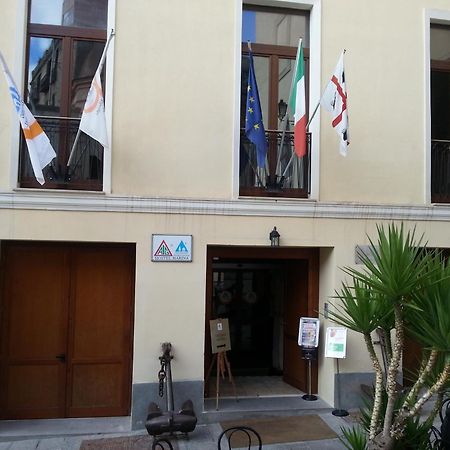 Hostel Marina Cagliari Eksteriør bilde