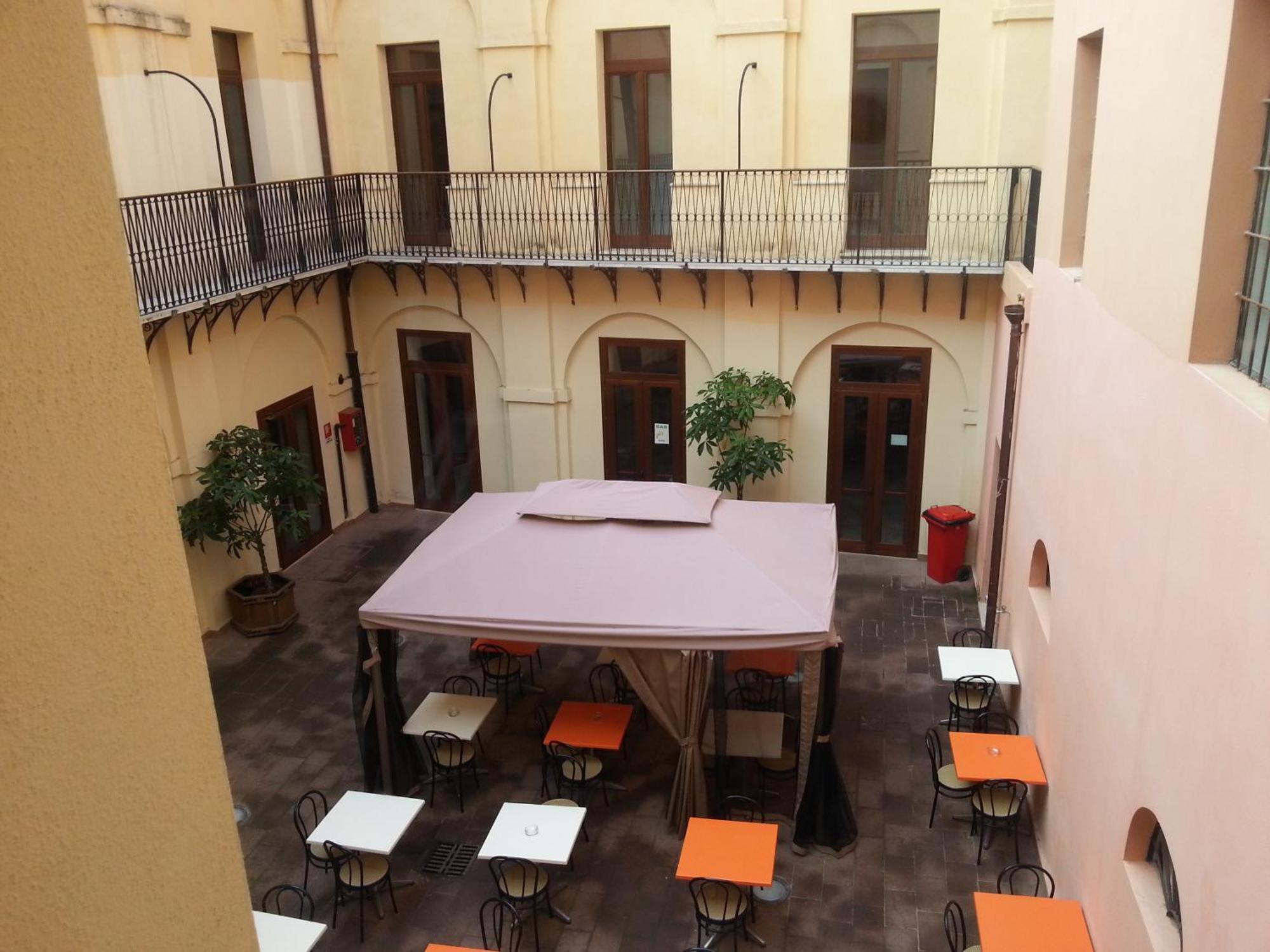 Hostel Marina Cagliari Eksteriør bilde