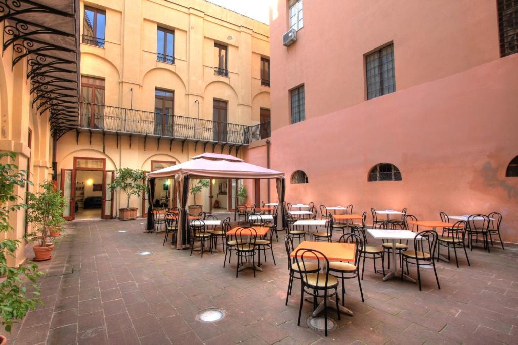 Hostel Marina Cagliari Eksteriør bilde